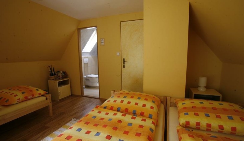 PENZION CELNICA Velké Karlovice - Pokoj 3lůžkový  (severský+indonéský)